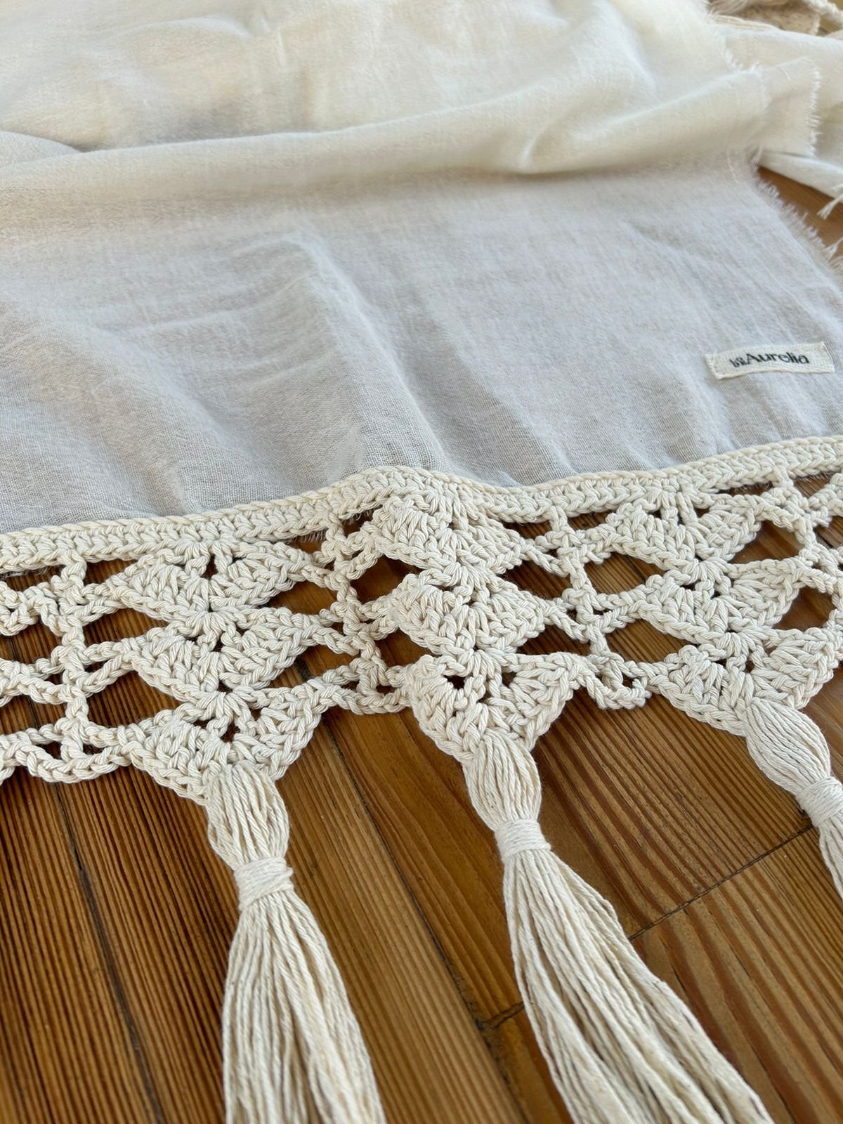 Camino de mesa "Consuelo" - Imagen 3