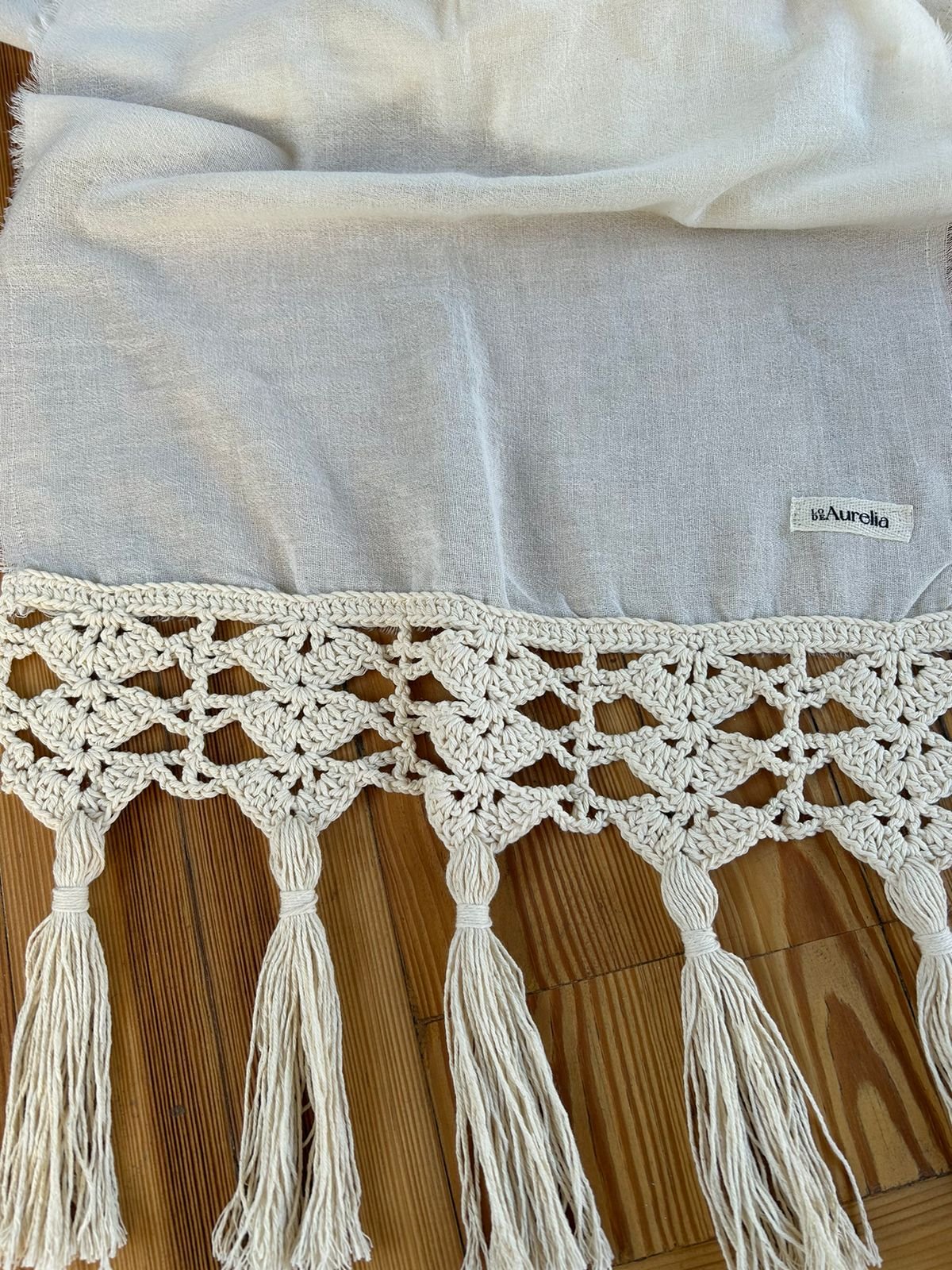 Camino de mesa "Consuelo" - Imagen 2